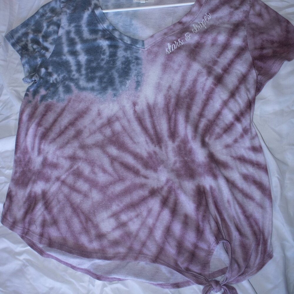 Tie-Dye Stars And StripesV-Neck Women’s Top